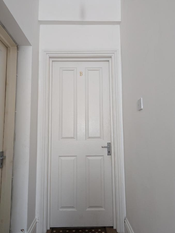 1 Bedroom Flat In Gravesend Bagian luar foto