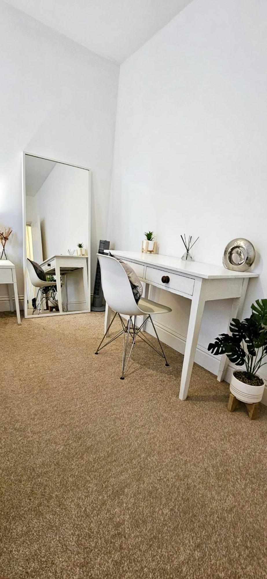 1 Bedroom Flat In Gravesend Bagian luar foto